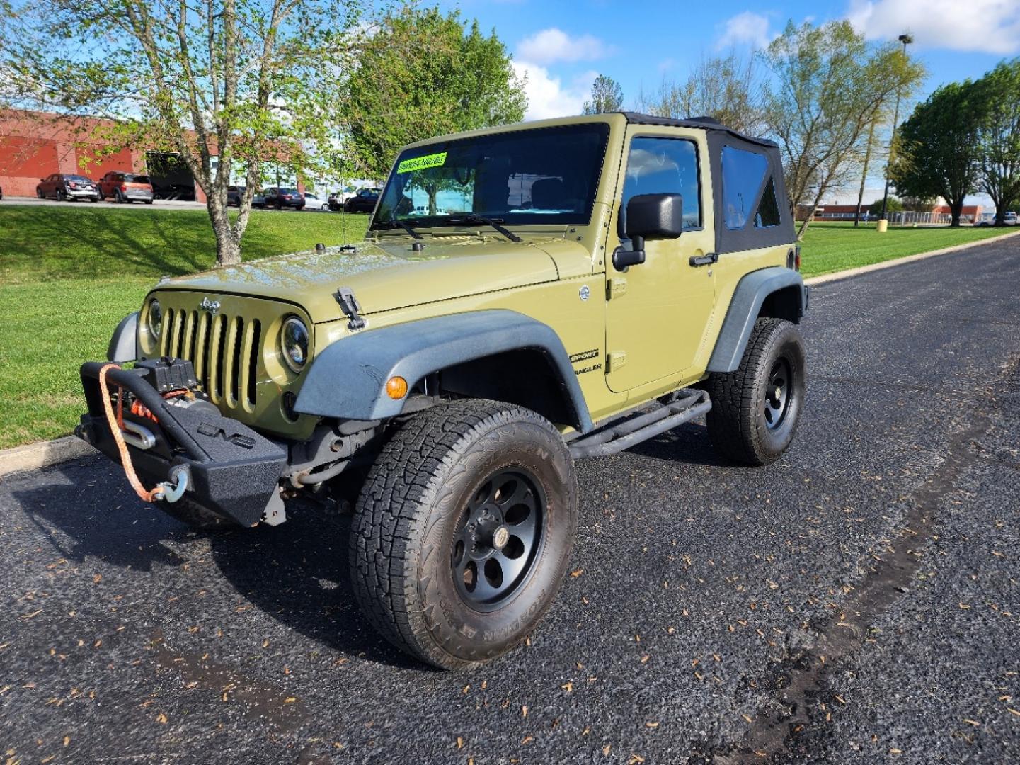 2013 Green /Black Jeep Wrangler Sport (1C4AJWAG3DL) with an 3.6 V-6 engine, 6 Speed manual transmission, located at 1221 Madison St., Shelbyville, TN, 37160, (931) 680-9439, 0.000000, 0.000000 - Photo#0